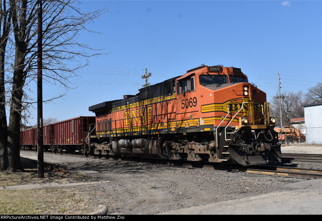 BNSF 5069